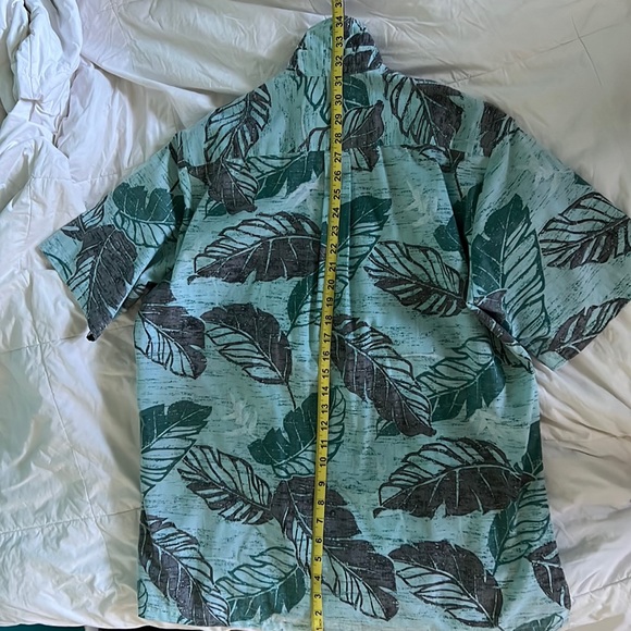 Men’s Aloha Shirt - Picture 5 of 5